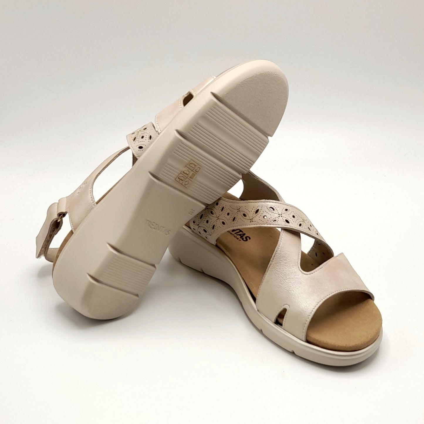 SANDALIA mujer cuña TREINTAS 4130