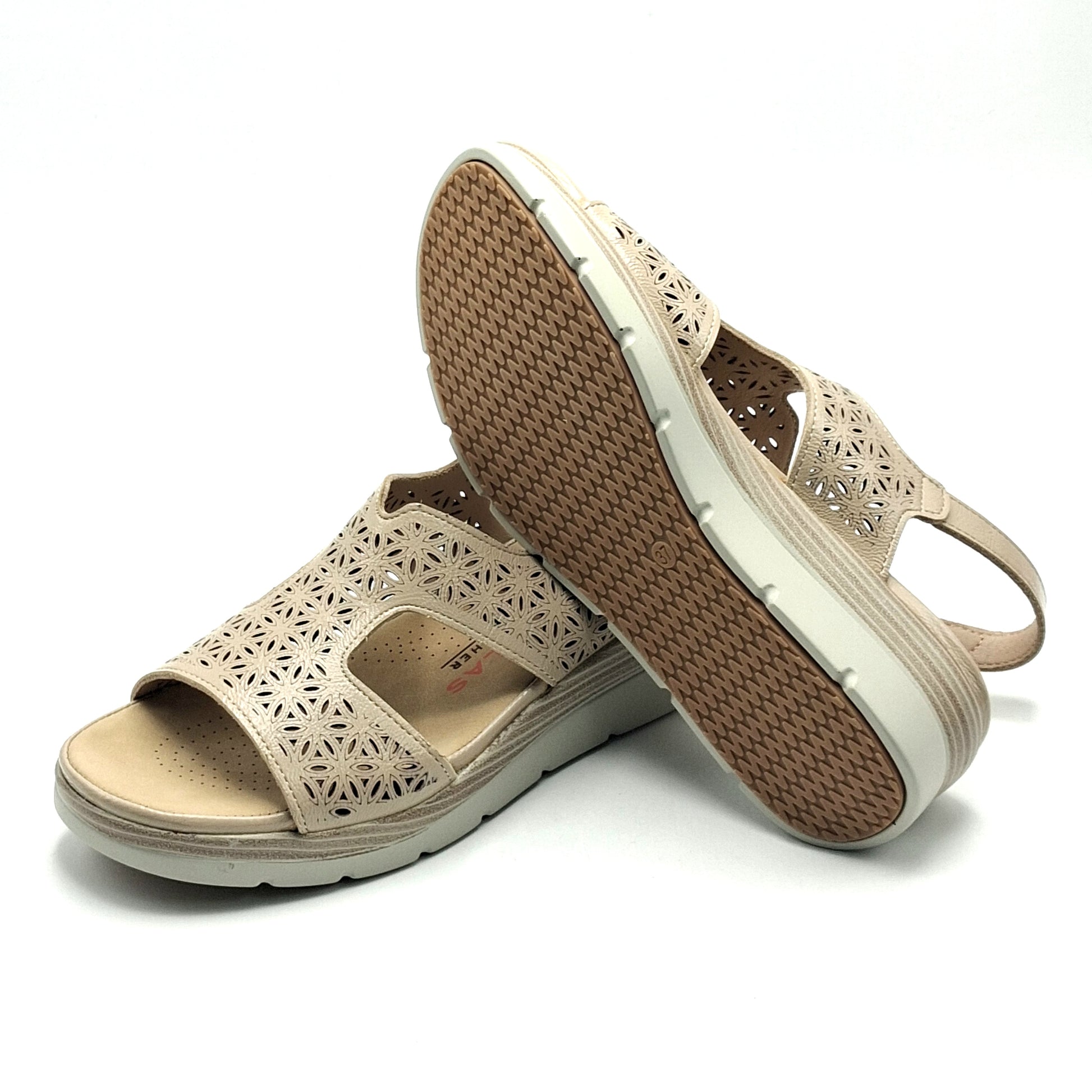 Sandalia cuña Doctor Cutillas 31802 Beig