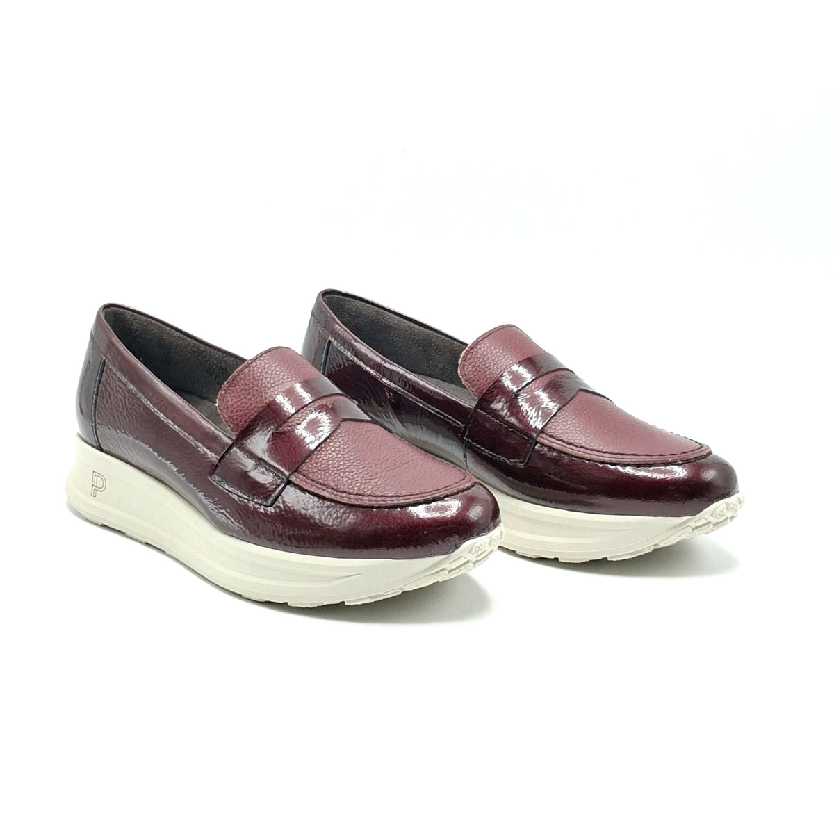 MOCASÍN MUJER PITILLOS 11600 BURDEOS CHAROL