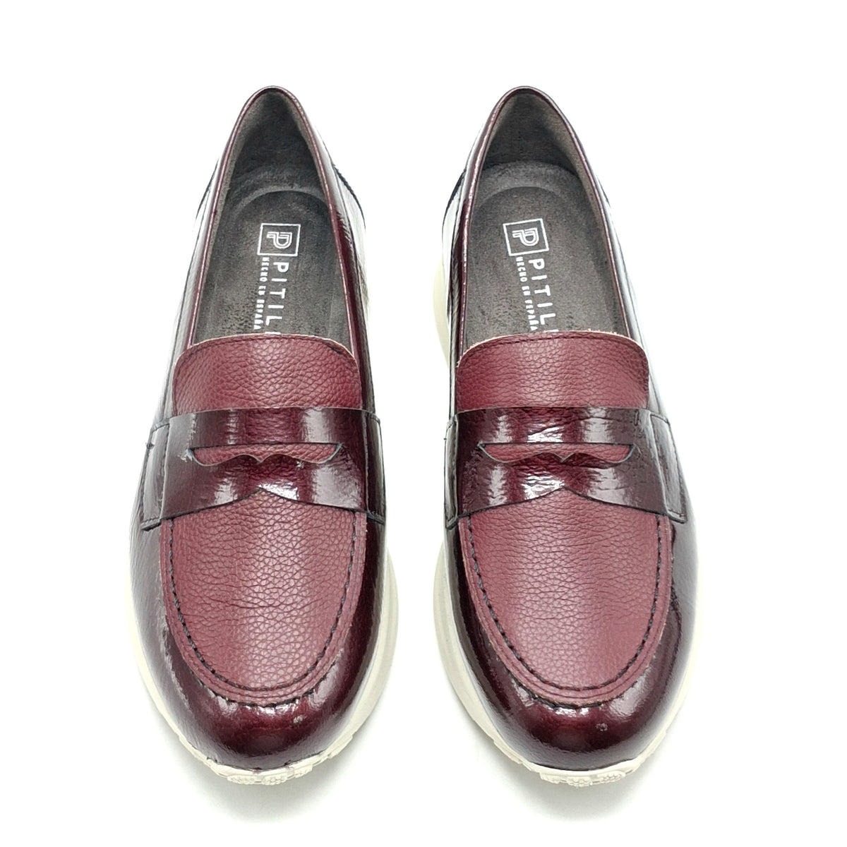 MOCASÍN MUJER PITILLOS 11600 BURDEOS CHAROL