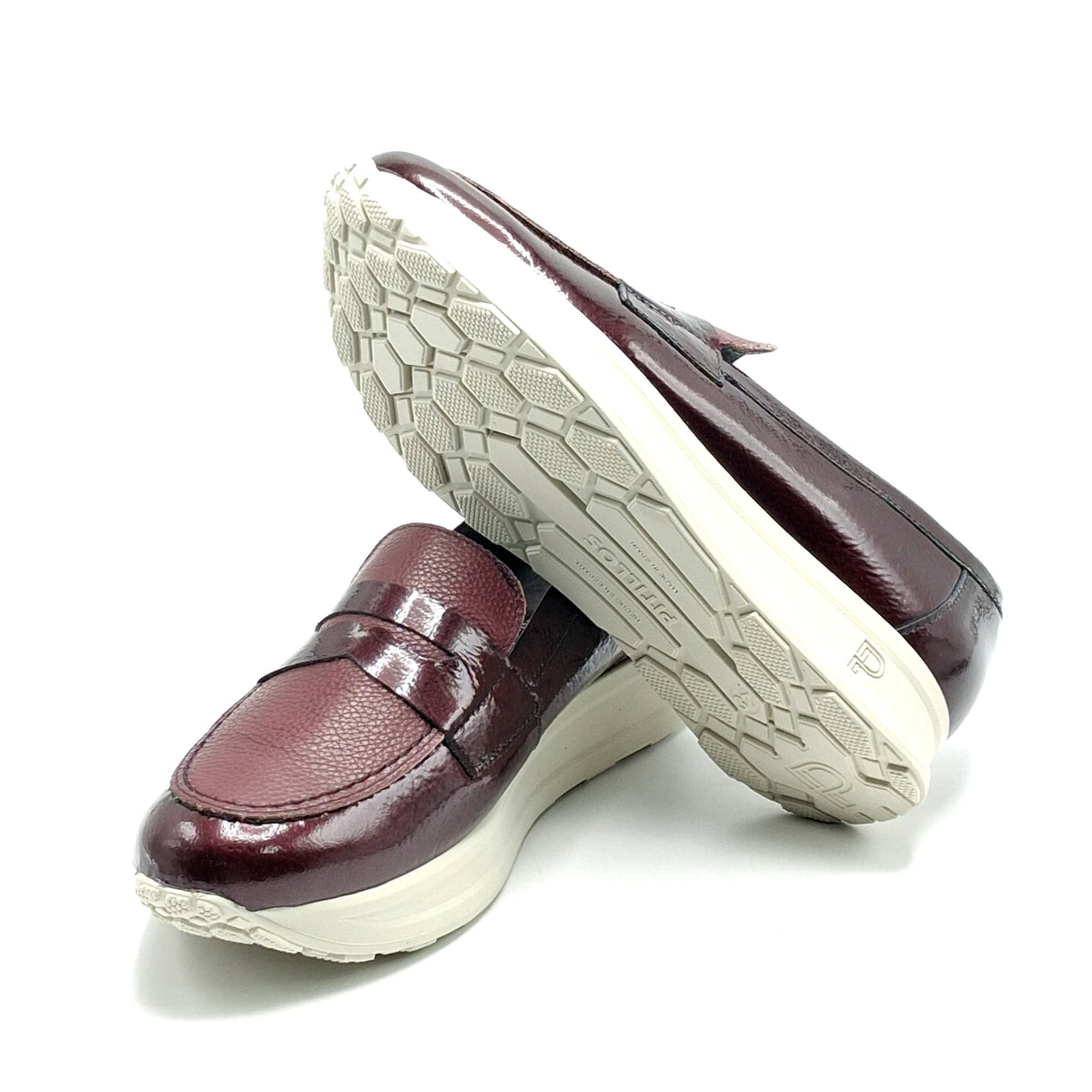 MOCASÍN MUJER PITILLOS 11600 BURDEOS CHAROL