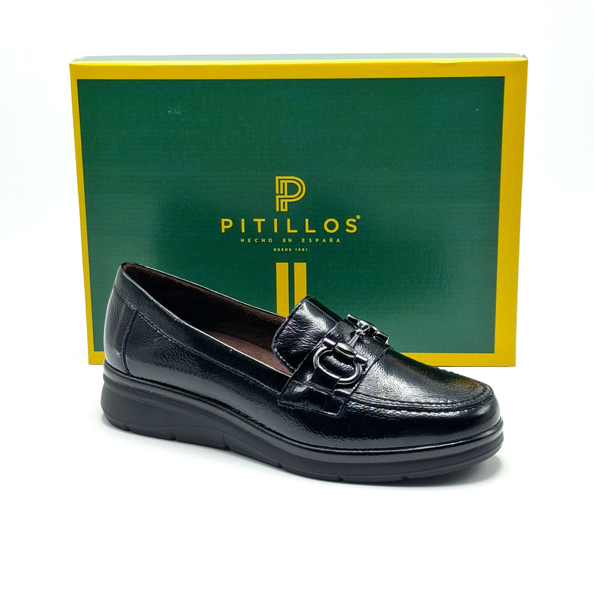 MOCASÍN MUJER PITILLOS 11502 NEGRO CHAROL