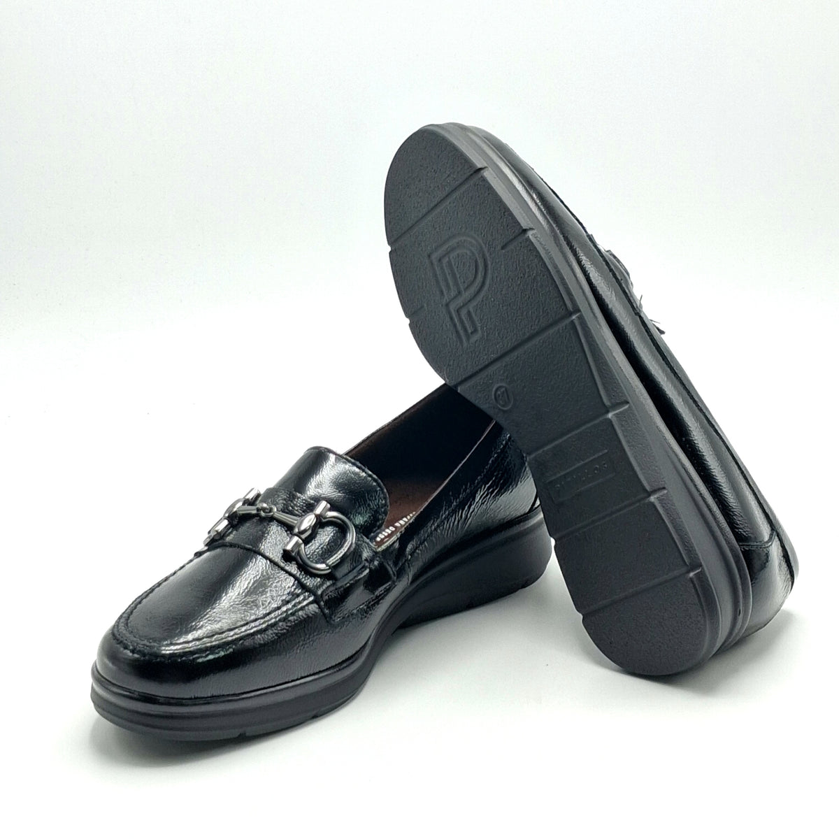 MOCASÍN MUJER PITILLOS 11502 NEGRO CHAROL