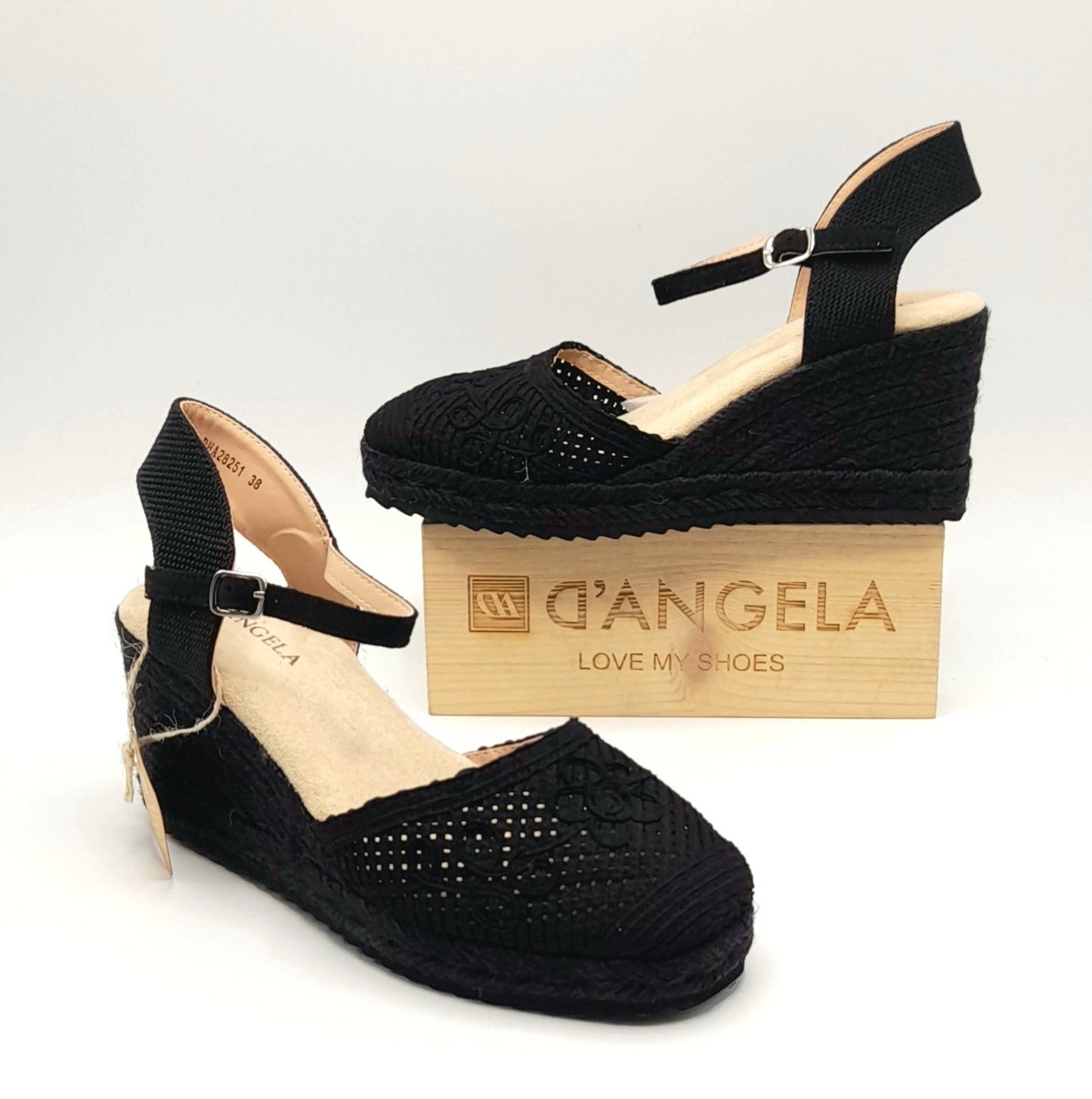 CUÑA YUTE BORDADA D´ANGELA DHA28251 NEGRO
