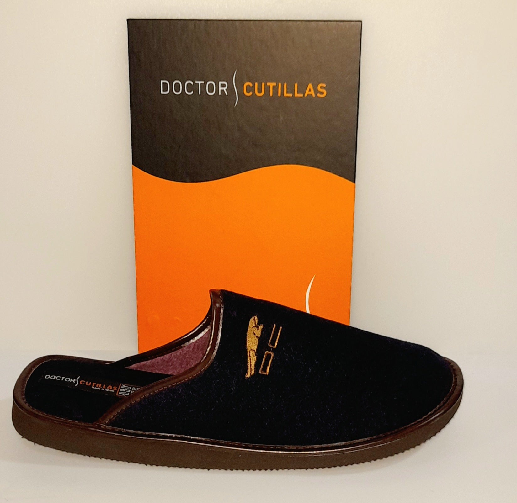 Zapatillas DOCTOR CUTILLAS 8021G numeros grandes ( 47, 48, 49)