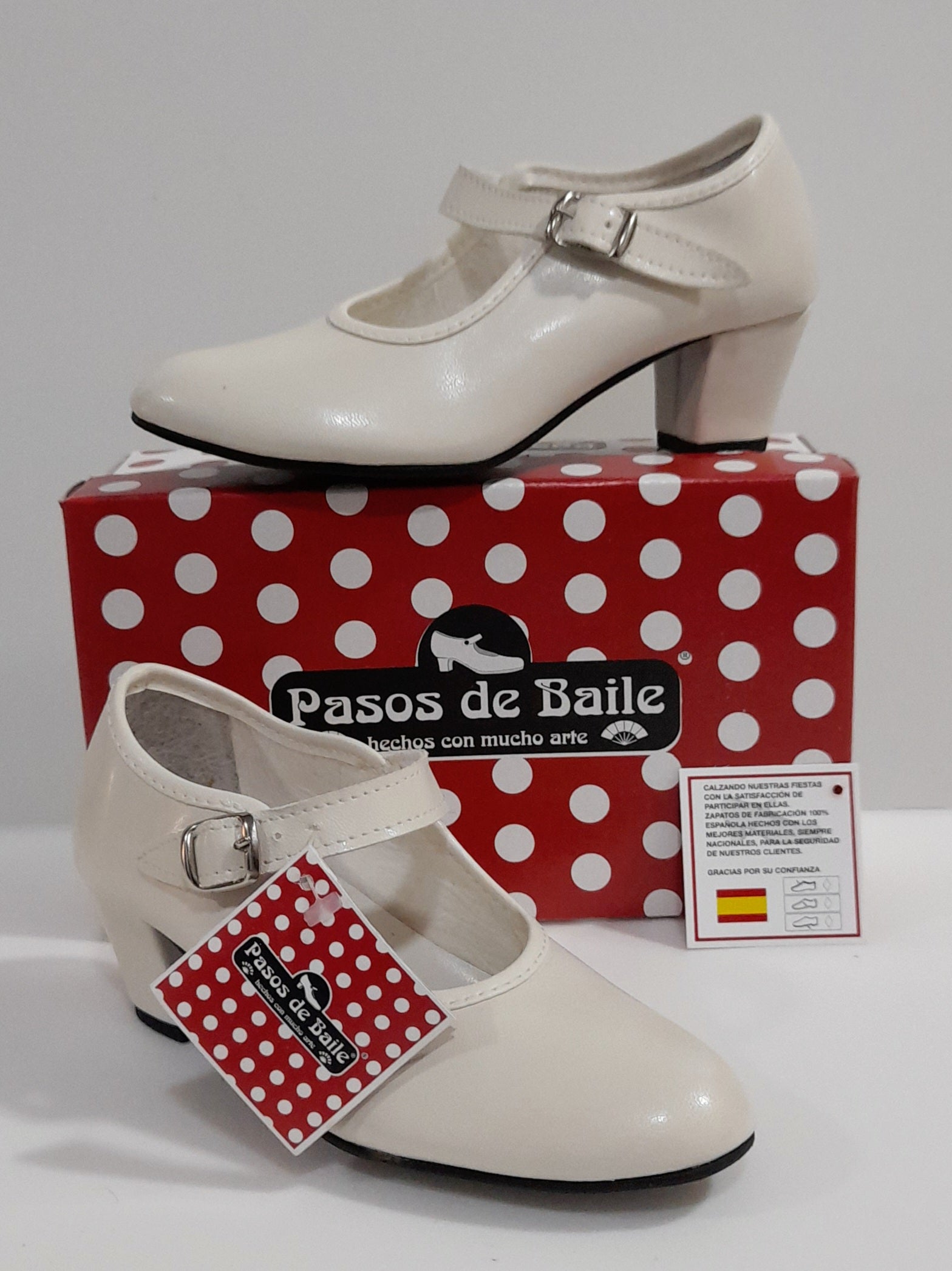Zapatos sevillana en beige para niñas y mujeres de Pasos de Baile